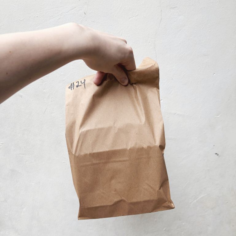 Convenient Pickup and Delivery Options for American Favorites