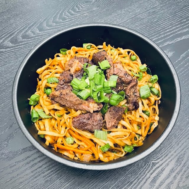 MC 18 - Hibachi Noodles with Steak.